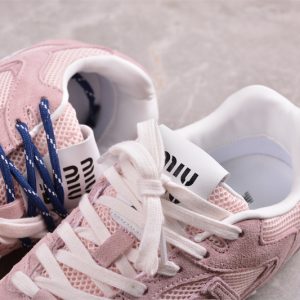 New Balance 530