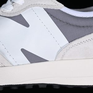 New Balance 230