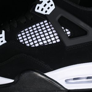 Nike Jordan 4