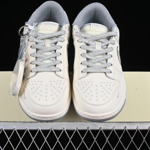 Nike SB Dunk Low Supreme