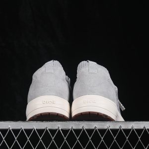 Dior B33