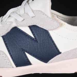 New Balance 230