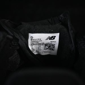 New Balance 230