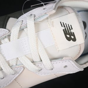 New Balance 230