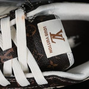 Nike SB Dunk Low Lv