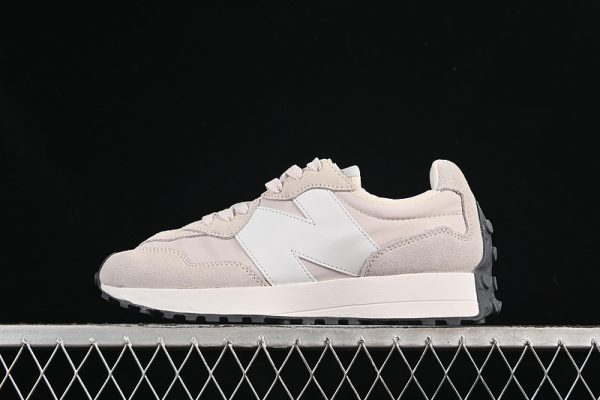 New Balance 230