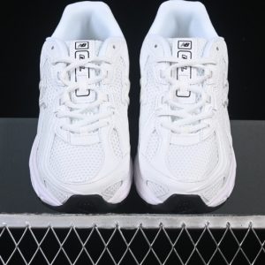 New Balance 740