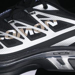 Salomon Xt-mm6 Round Toed Lace Up Casual Shoes