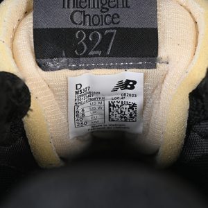 New Balance 230