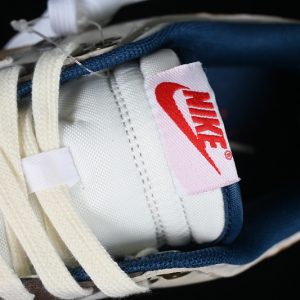 Nike SB Dunk Low