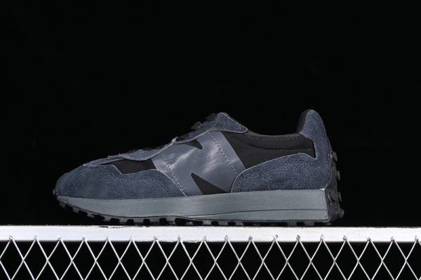 New Balance 230
