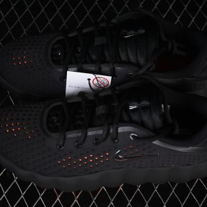 Nike Mind 002