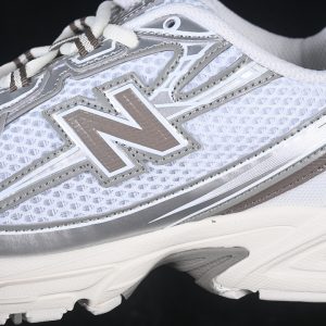 New Balance 740