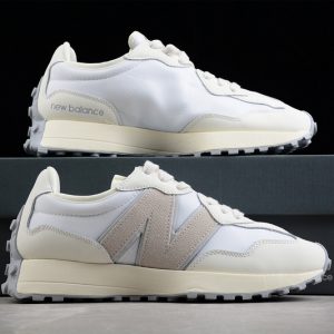 New Balance 230