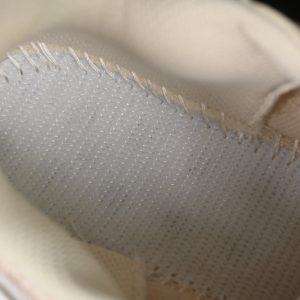 Off-White Be Right