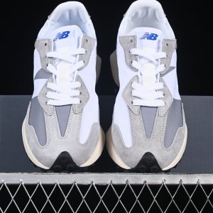 New Balance 230