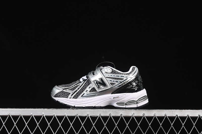 New Balance 1906
