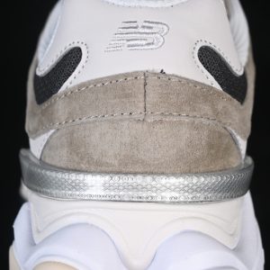 New Balance 9060 Casual Shoes