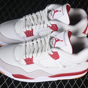 Nike Jordan 4