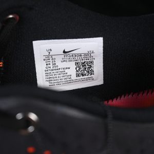 Nike Mind 002