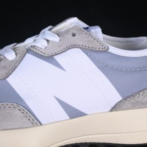 New Balance 230