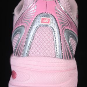 New Balance 740