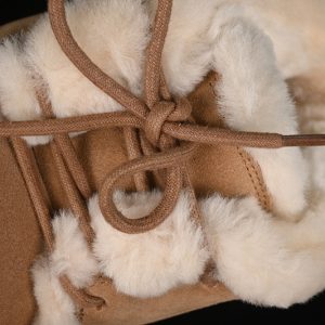 Ugg Pumped Lace Up Maroom
