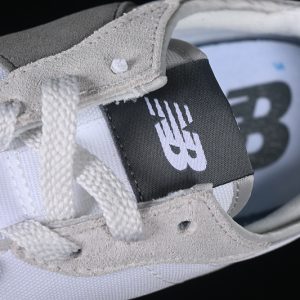 New Balance 230