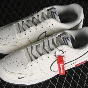 Nike SB Dunk Low Supreme
