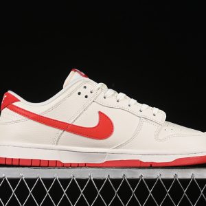 Nike SB Dunk Low Supreme