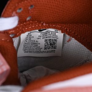Nike Dunk Low SB Red Stardust Red