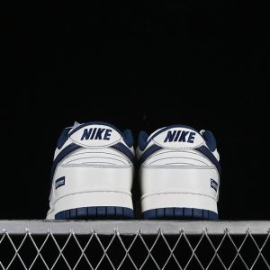 Nike Supreme SB Dunk Low