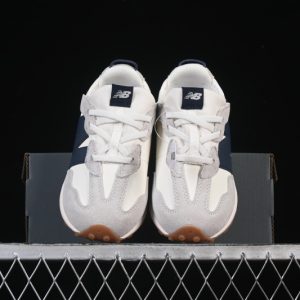 New Balance 230