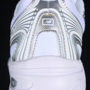 New Balance 740