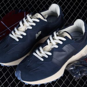 New Balance 230