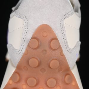 New Balance 230