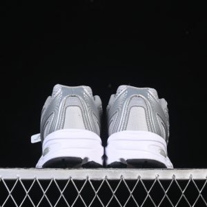 New Balance 740