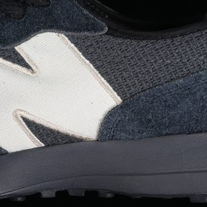 New Balance 230