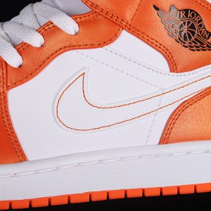 Nike Jordan 1 Mid