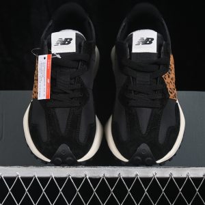 New Balance 230