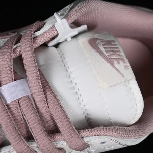 Nike Supreme SB Dunk Low