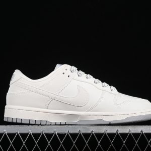 Nike SB Dunk Low Supreme