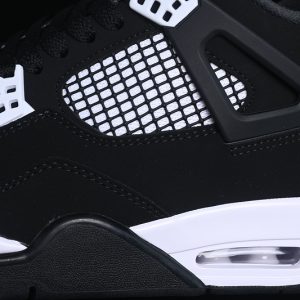 Nike Jordan 4