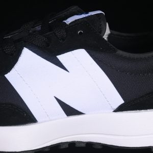 New Balance 230