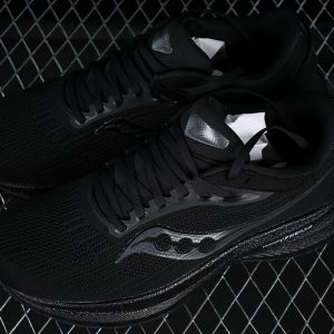 Saucony