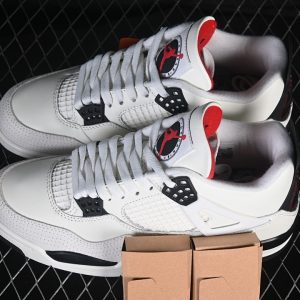 Nike Jordan 4