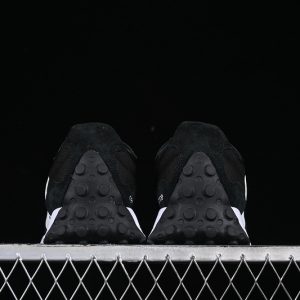 New Balance 230