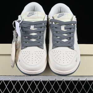 Nike SB Dunk Low Supreme