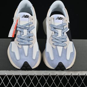 New Balance 230