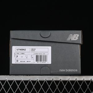 New Balance 740